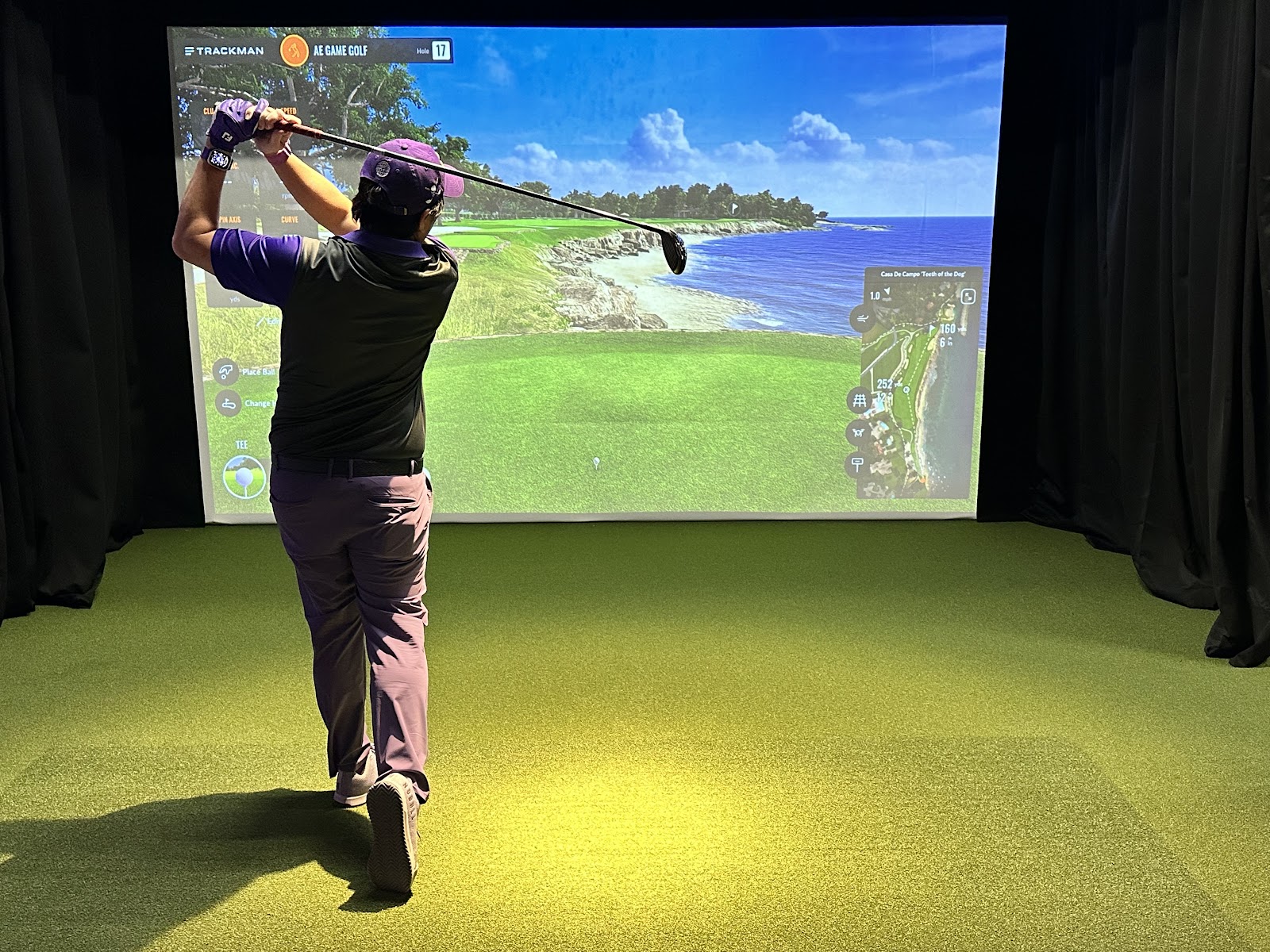 Ae Game Golf - Indoor Golf Simulator in Needham, Massachusetts