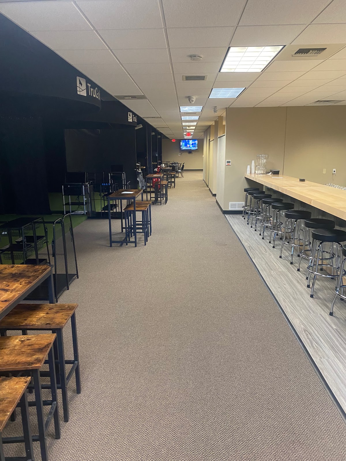 Birdie Boyz Indoor Golf - Golf Simulator in Waukesha