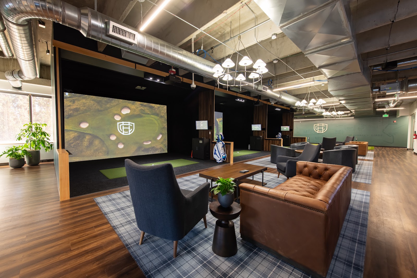 Clubhouse Work & Golf - Golf Simulator in Greenwood Village