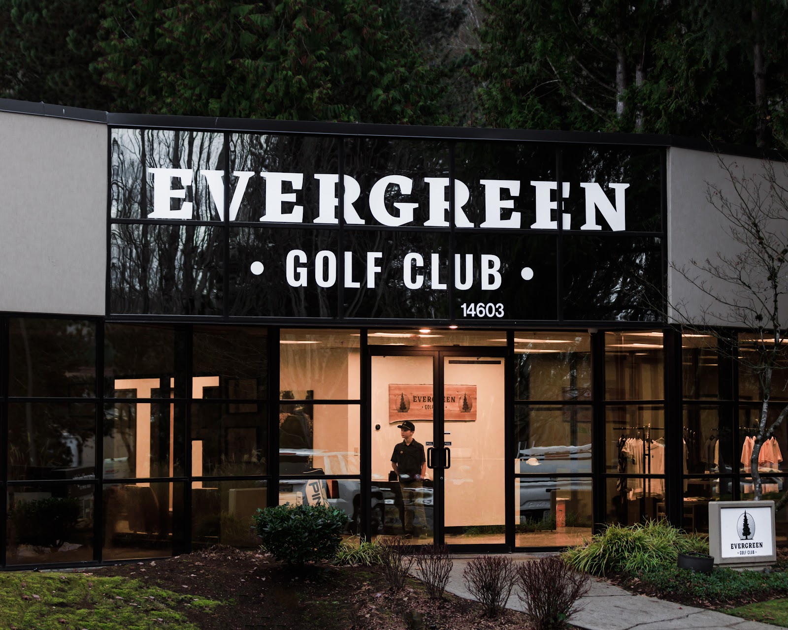 Evergreen Golf Club - Golf Simulator in Redmond