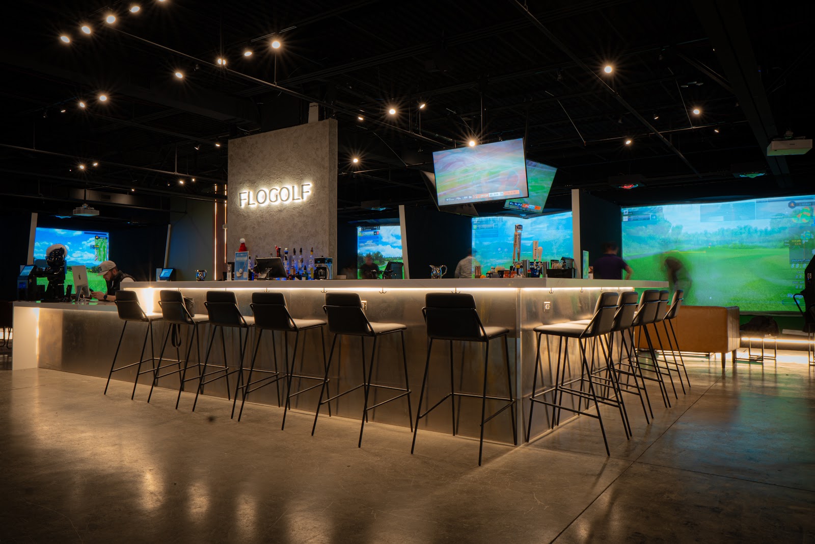 Flogolf Lounge - Indoor Golf Simulator in Saugus, Massachusetts