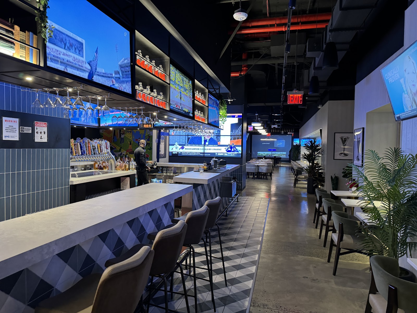GOLFZON Social - Brooklyn - Golf Simulator in Brooklyn