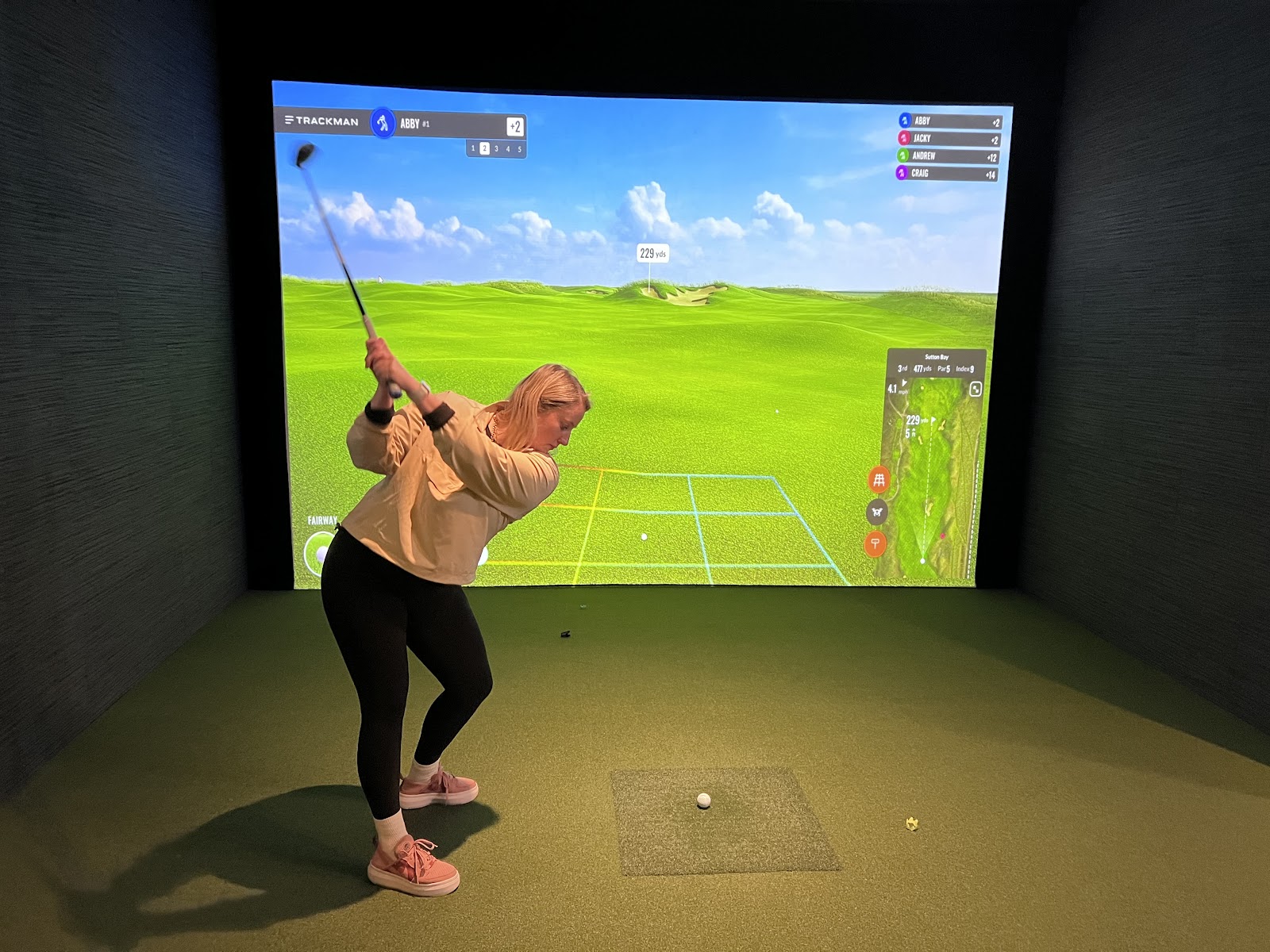 Golf Nerd - Golf Simulator in White Bear Lake
