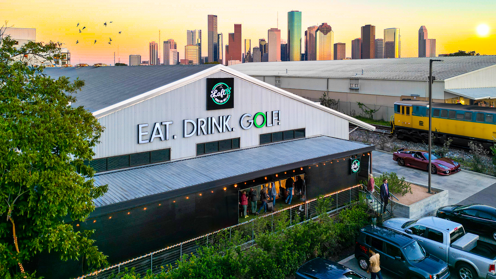 Loft18 Houston - Golf Simulator in Houston