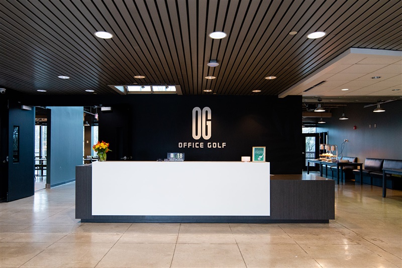 Office Golf - Indoor Golf Simulator in Bloomington, Minnesota