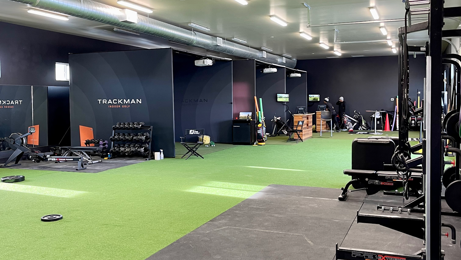PNW Golf Academy - Issaquah - Golf Simulator in Issaquah