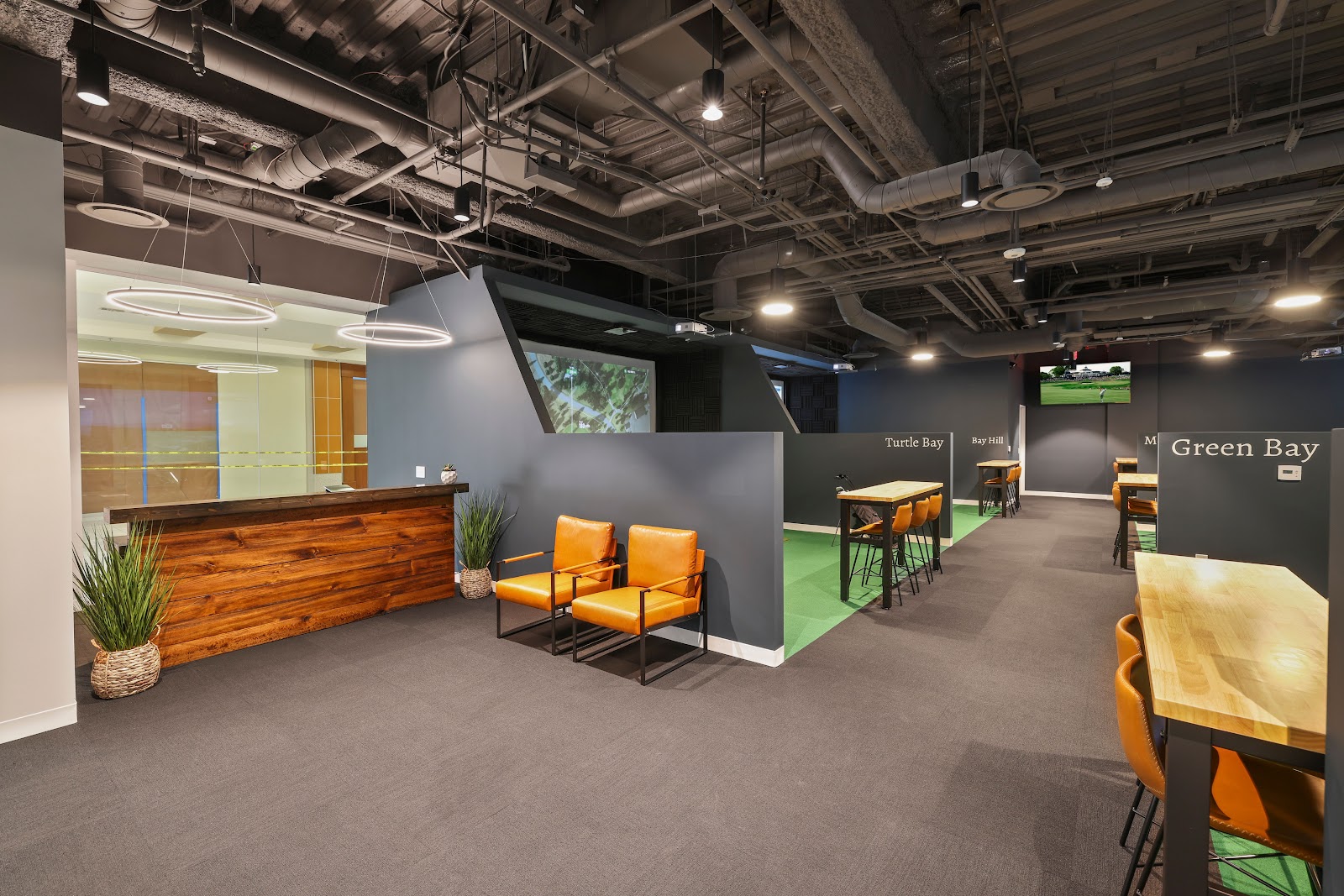 South Bay Golf Club - Indoor Golf Simulator in Hermosa Beach, California