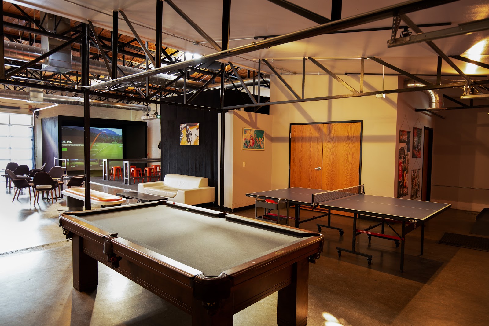 South Broadway Country Club - Golf Simulator in Denver