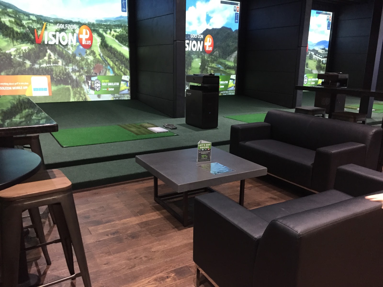 Swing Zone - Golf Simulator in Tomball