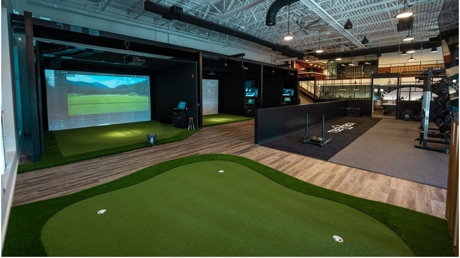 Tee Box Centerville - Golf Simulator in Centerville