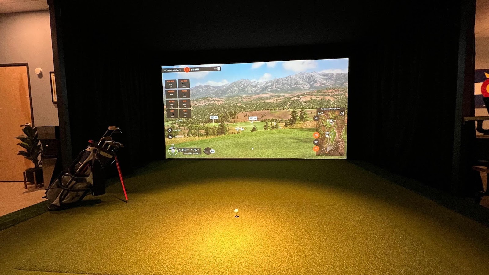 Tee Time Suites - Golf Simulator in Highlands Ranch