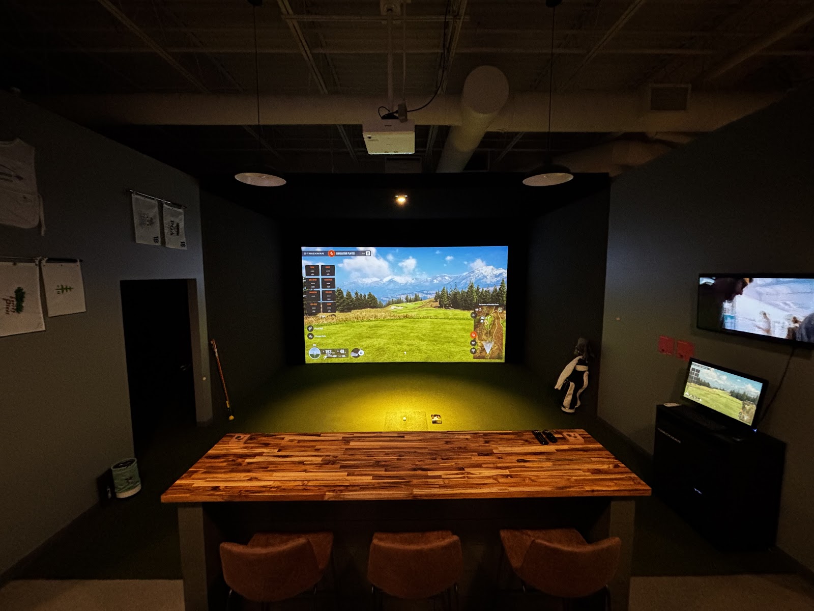 The Barn Club - Indoor Golf Simulator in Hopkins, Minnesota