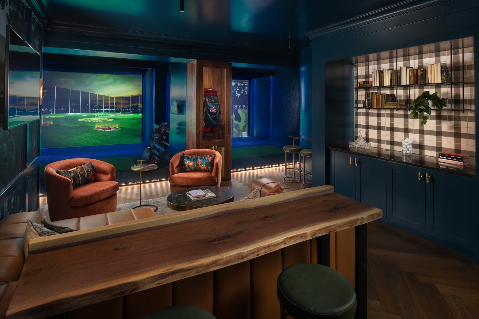 Top Golf Swing Suite @ Hotel 1000 - Golf Simulator in Seattle