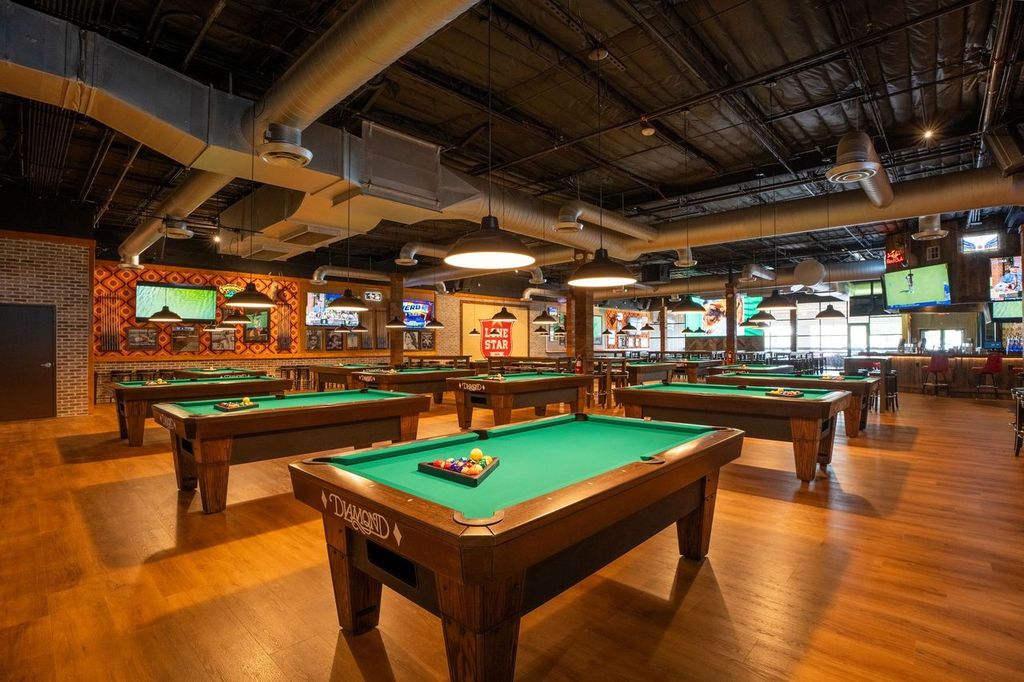 Woody's Hideaway - Golf Simulator in Houston