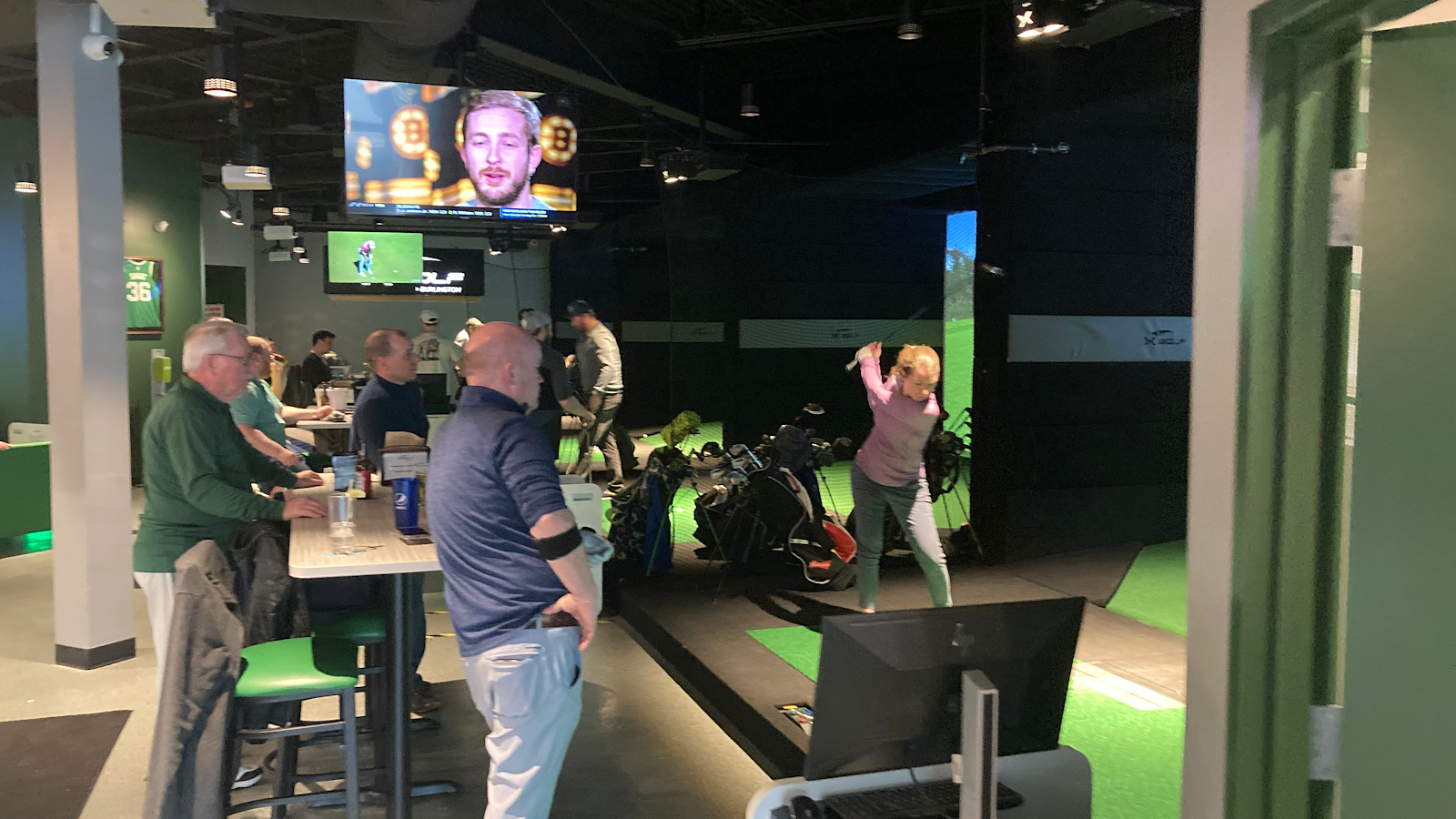 X-Golf Burlington - Indoor Golf Simulator in Burlington, Massachusetts